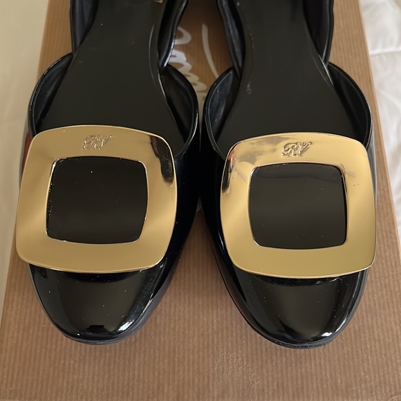 Roger Vivier D’Orsay Patent Leather Ballerina Ballet Flats - Picture 3 of 7